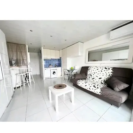 La Baies Des Anges ,tres Jolie Studio Apartment La Ciotat
